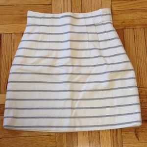 🚫UNAVAILABLE🚫 H&M skirt